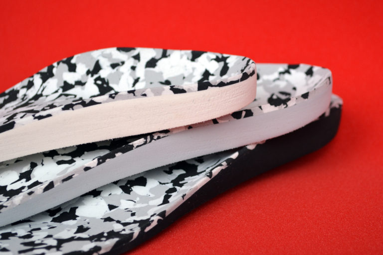 Einlagen aus nora Materialien mit Deckschicht Lunasoft SL in camouflage